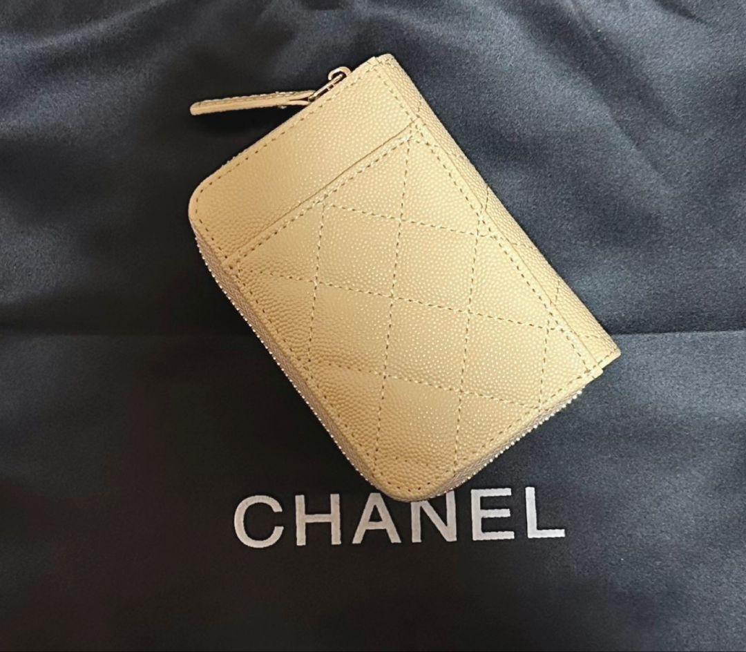 CHANEL ノベルティキルティングレザーフラグメントミニ財布ライトベージュ