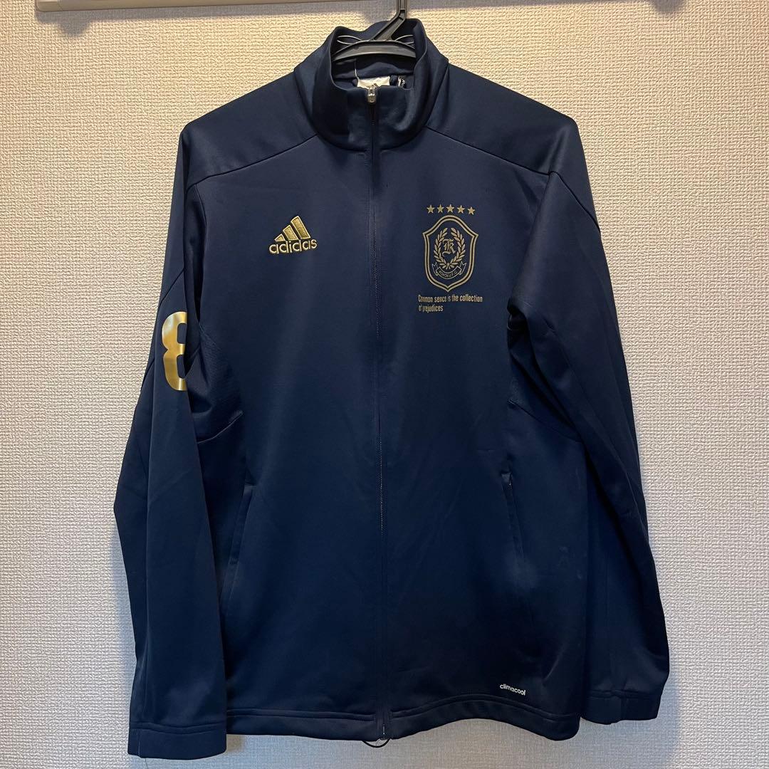 サッカー　興国高校ジャージ