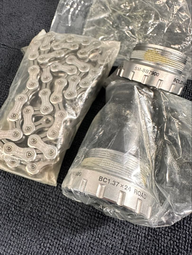 新品 シマノ デュラエース☆クランク ボトム チェーン☆3点セット‼︎