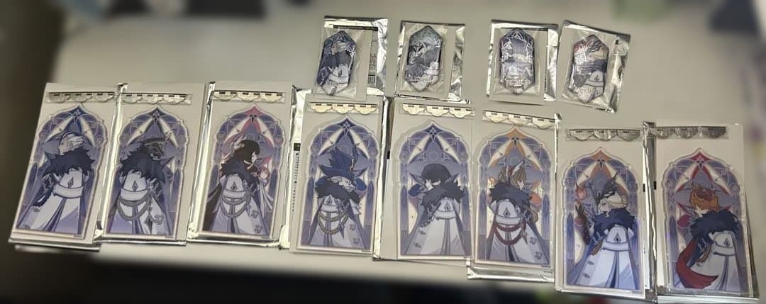原神　ファデュイ執行官　厳霜と狂焔　アクリルスタンド8点・缶バッジ4点セット