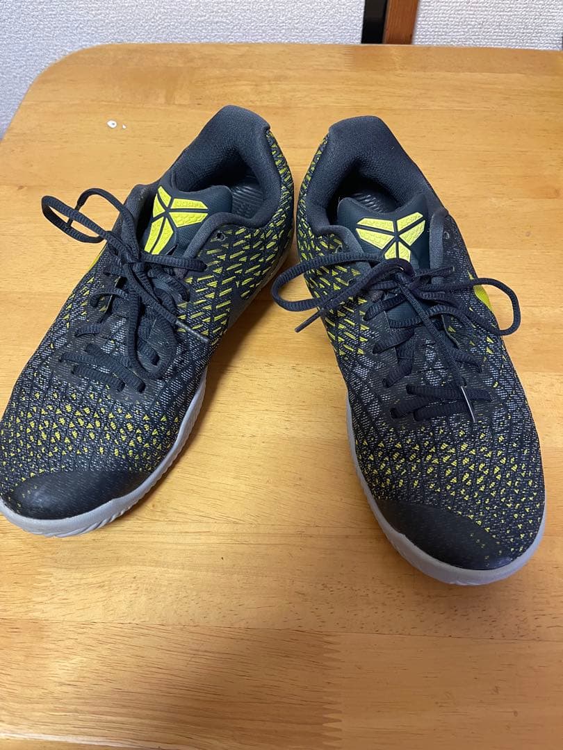 Nike Kobe バスケットシューズ ブラック/イエローmentality3