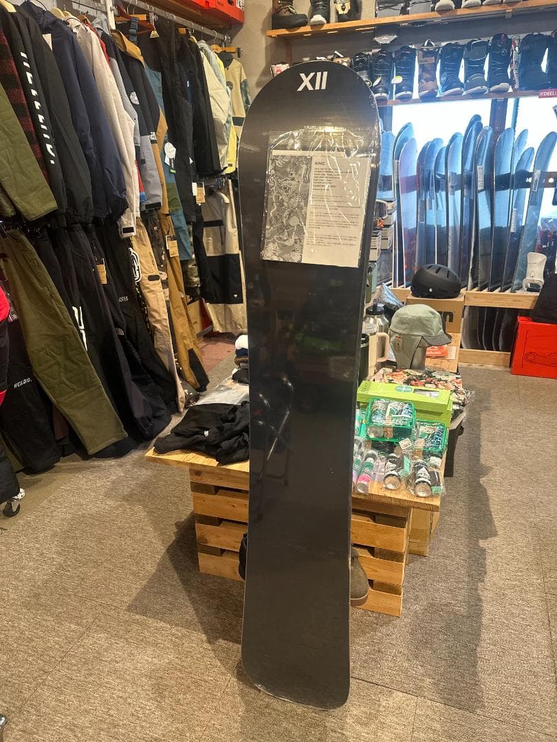 TWELVE　スノーボード　トゥエルブ　KING 156cm 新品