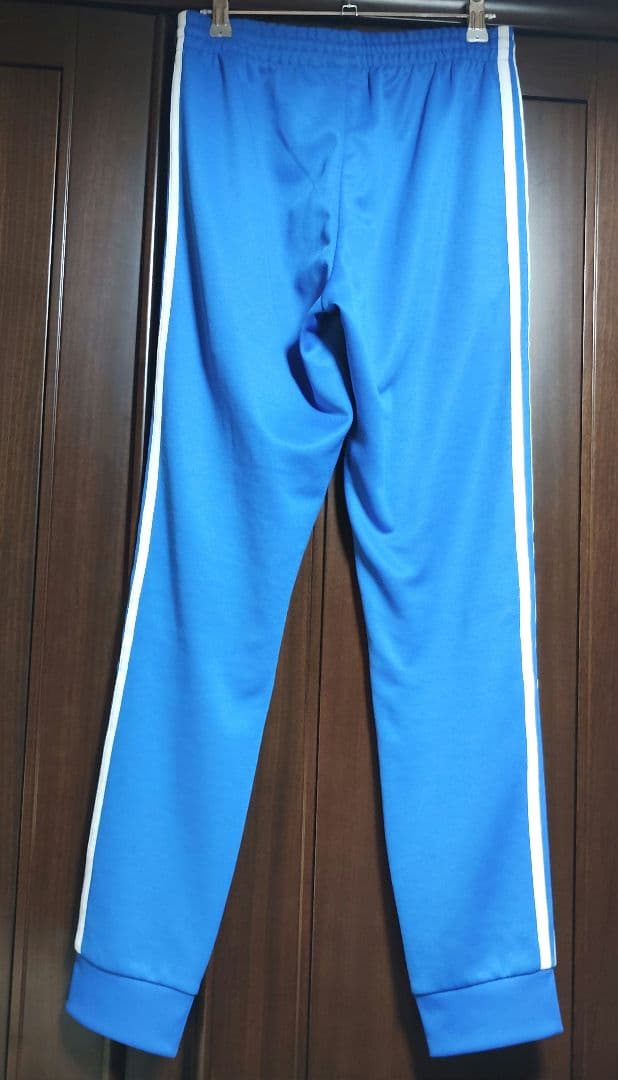 【値下げ不可・美品】アディダス トラックパンツ トレフォイル 3本ライン【M】