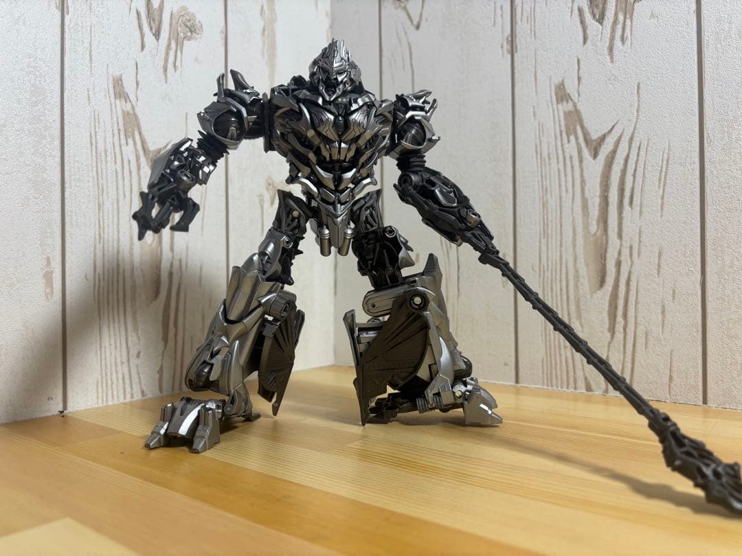 トランスフォーマー　スタジオシリーズ　SS-46 メガトロン