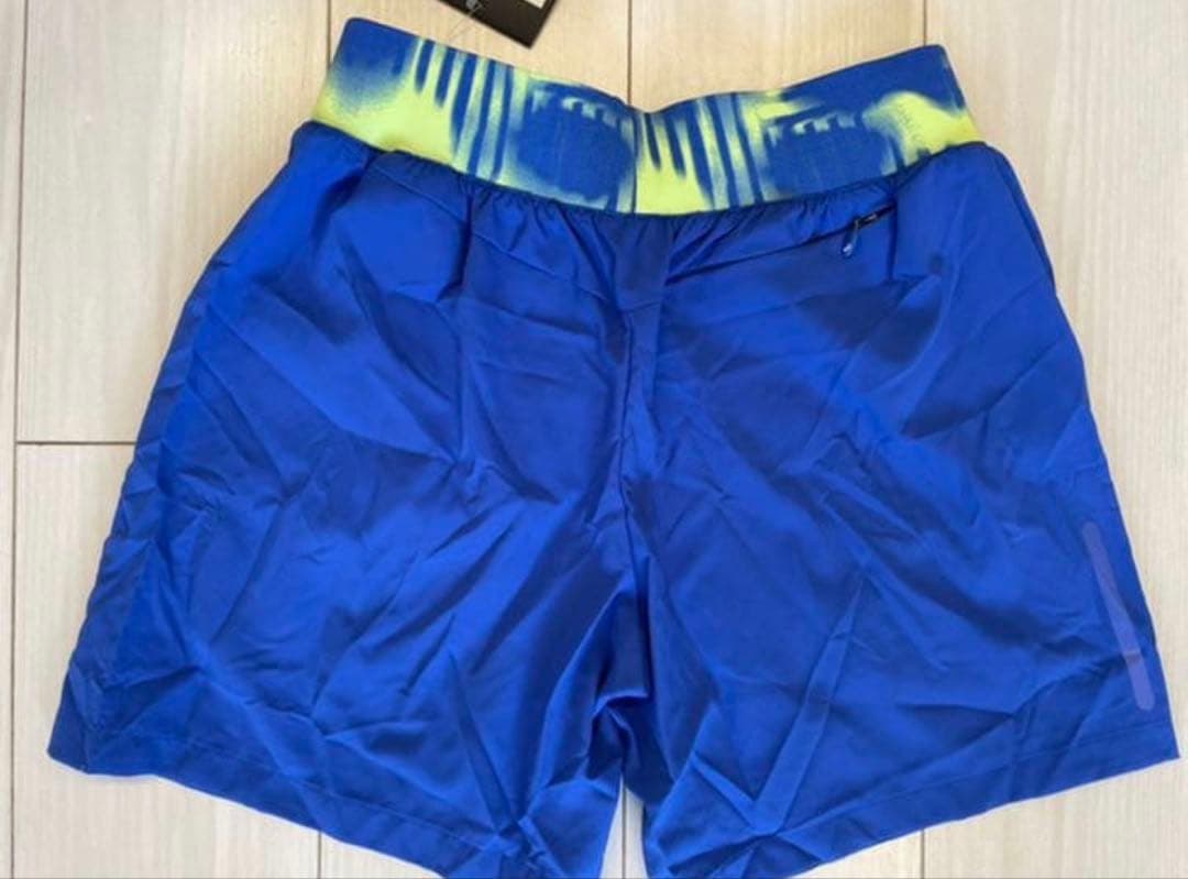 新品未使用タグ付き　アシックス　fuzeX ジャケット ショートパンツ　スポーツ