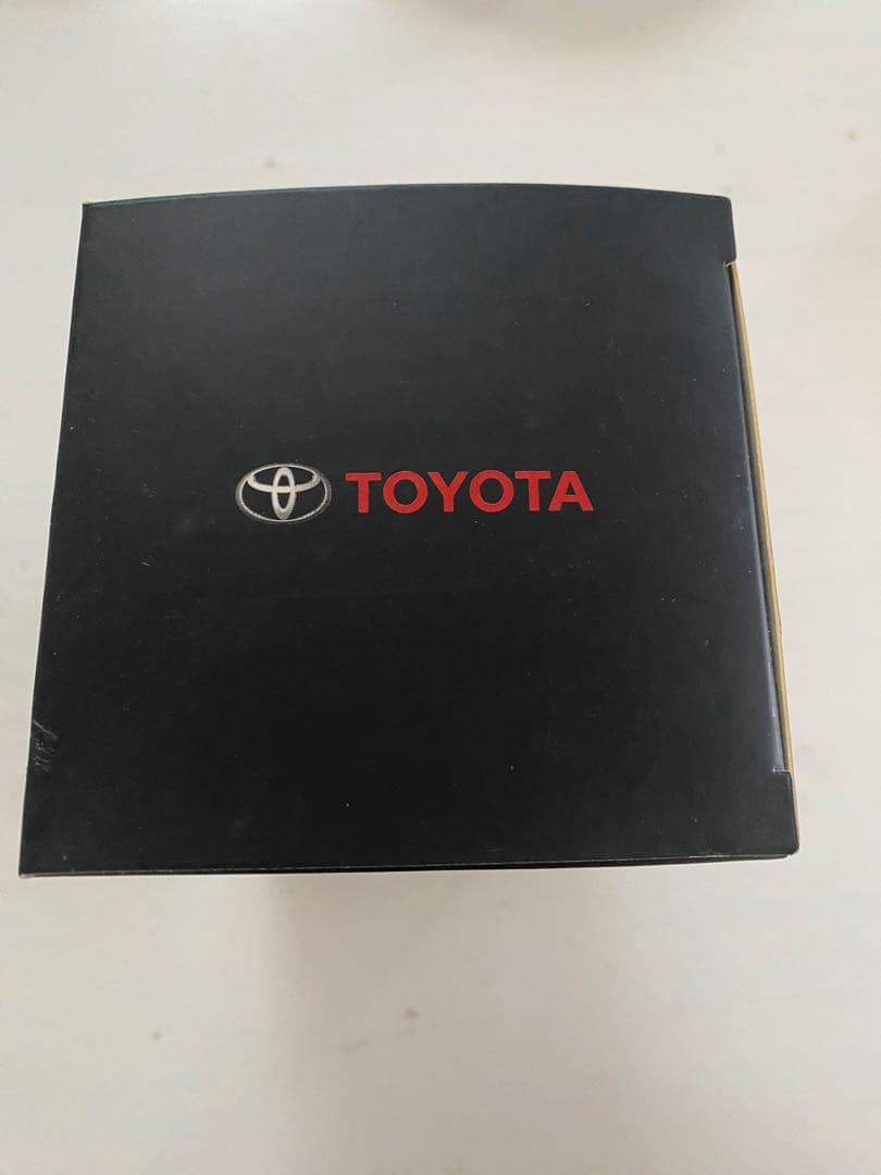 トヨタ エスクァイア ミニカー 黒　非売品　新品