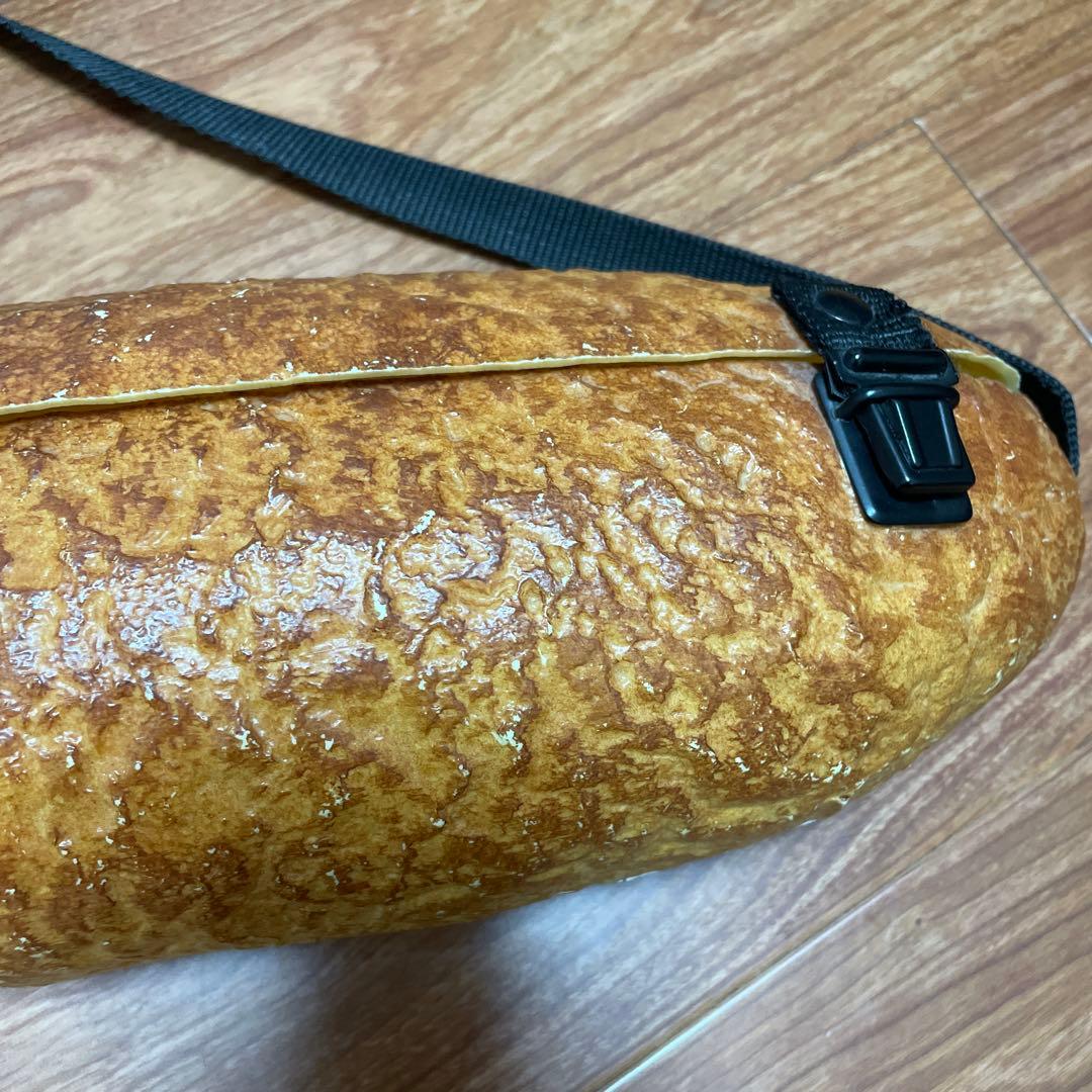 【抜群に目立ちます】パン バッグ NO.1 おもろかわいい ユニークバッグ