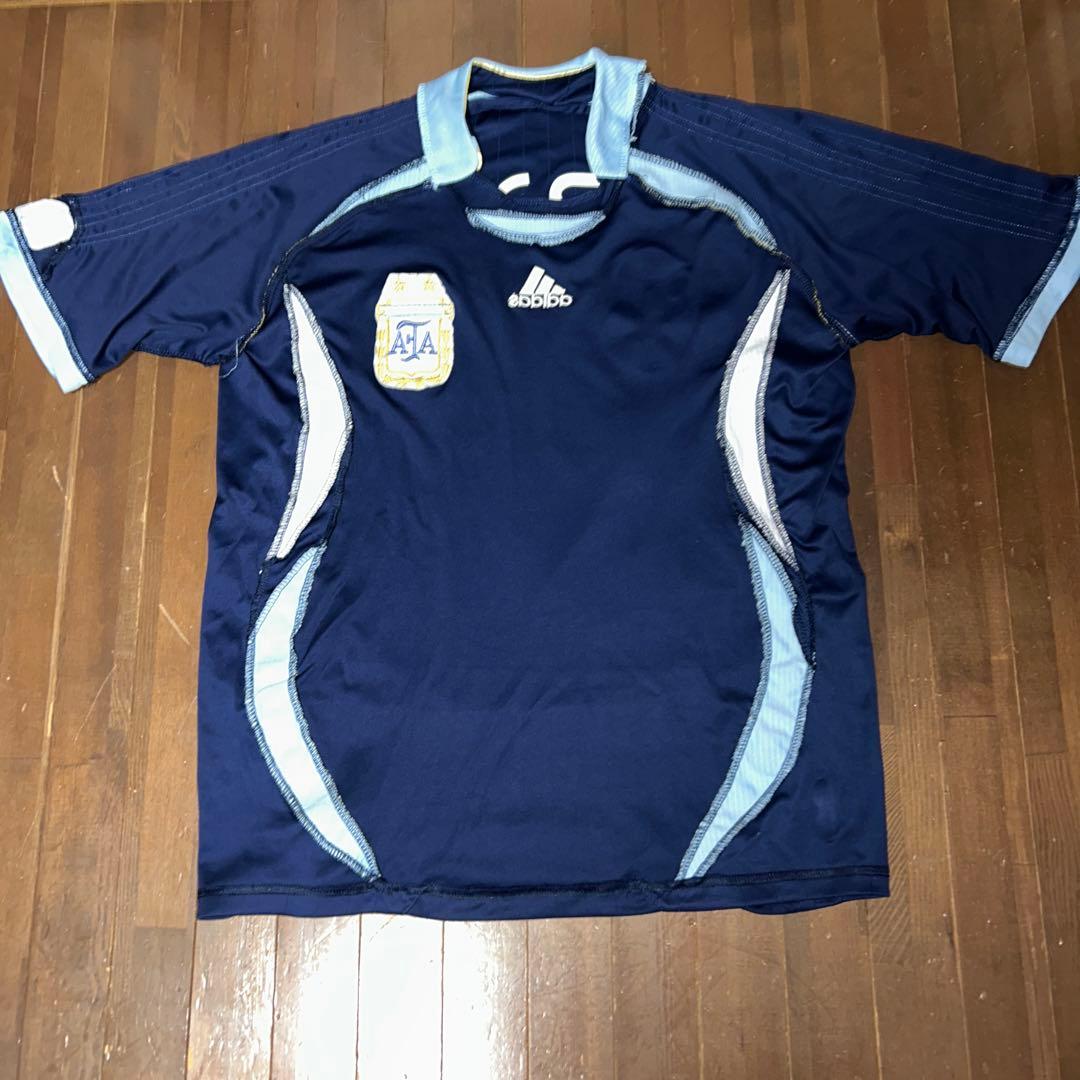 adidas アルゼンチン代表06-07 MESSI 18番シャツ　Mサイズ