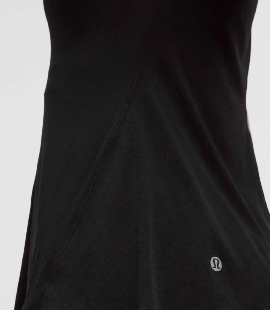 ルルレモンLightweight Flowy Hem Short-Sleeve