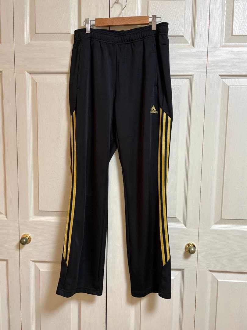 adidas アディダス　ジャージ　セットアップ 黒 金 3本線　L