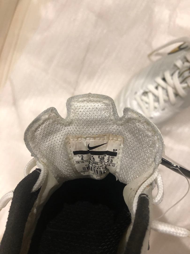 [新品•未使用]Nike サッカースパイク シューズ スーパーリゲラ2