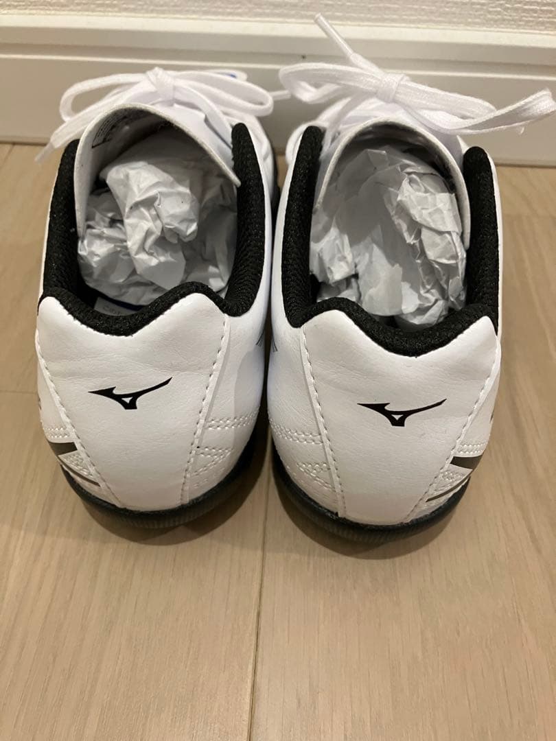 【新品未使用】MIZUNO（ミズノ）サッカートレーニングシューズ　20cm