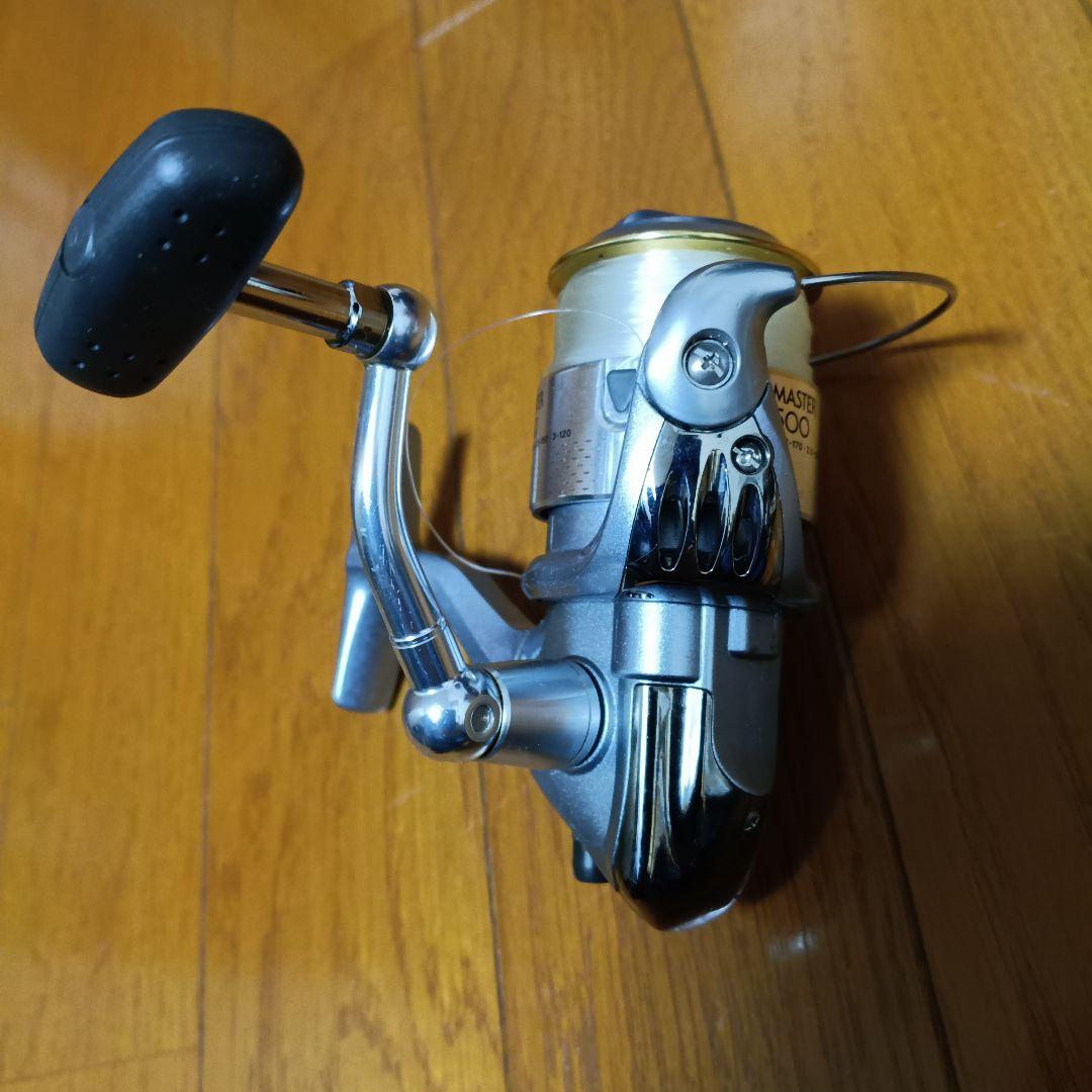 SHIMANO BIOMASTER 2500 スピニングリール