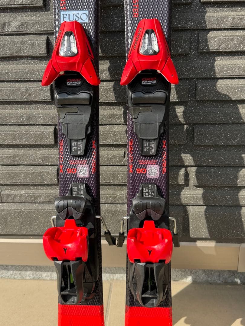 ATOMIC REDSTER J2 90cm スキー板(ケース付き)