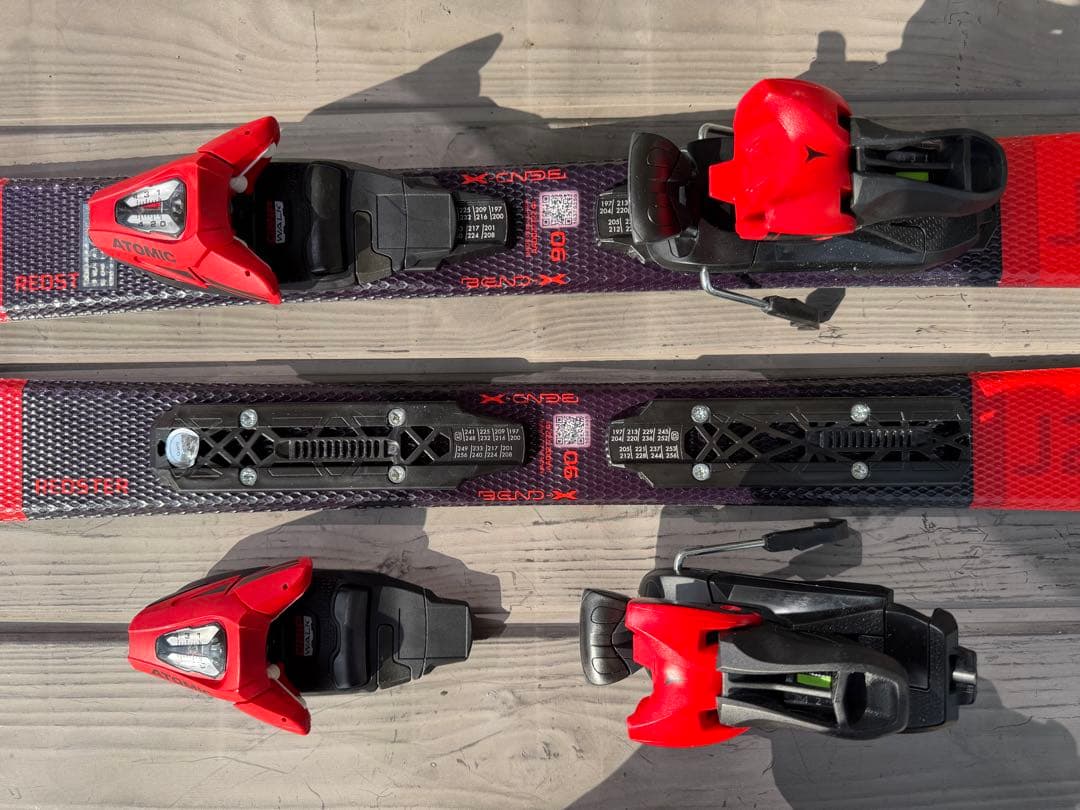 ATOMIC REDSTER J2 90cm スキー板(ケース付き)