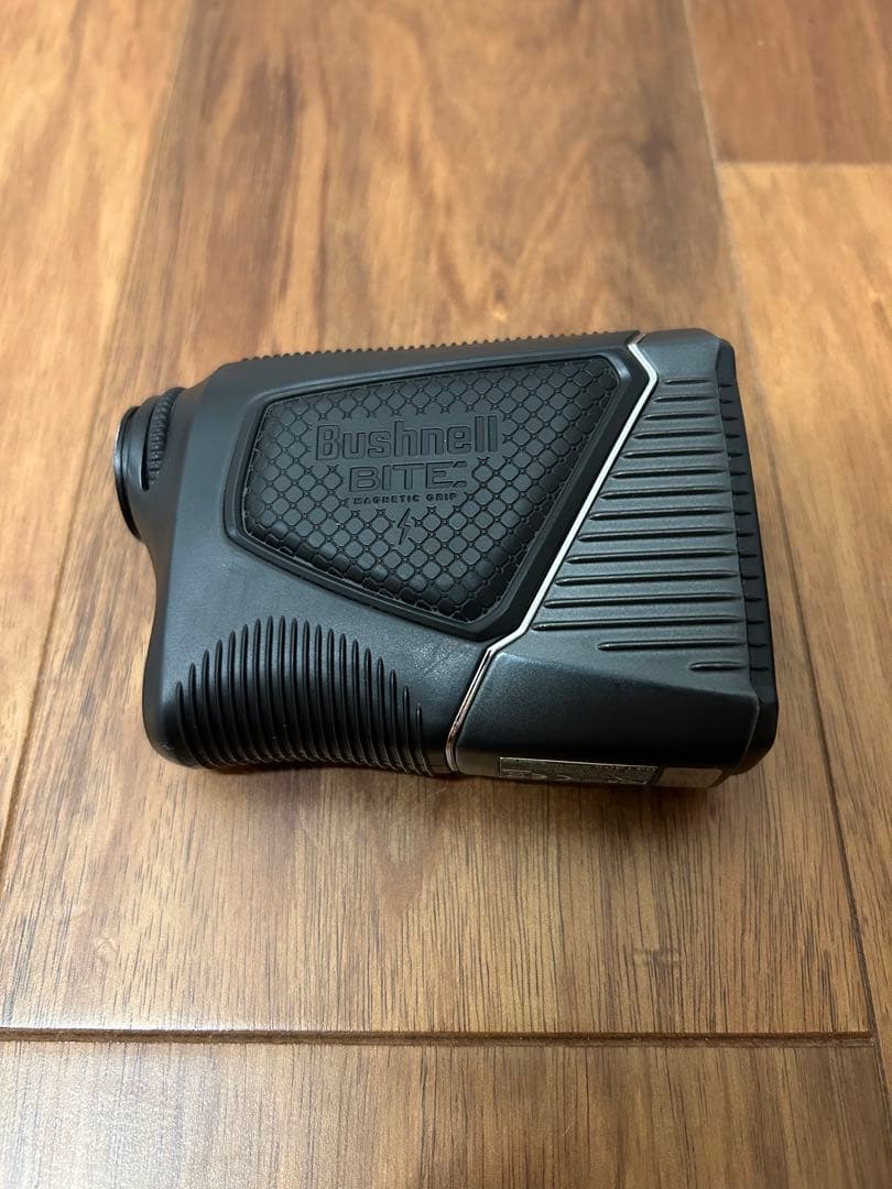 ブッシュネル　プロXE ゴルフ　レーザー距離計　 Bushnell