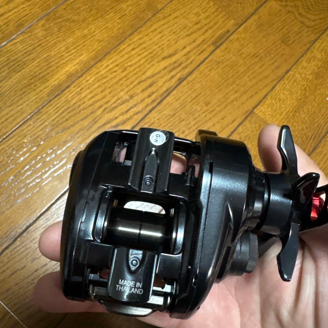 ダイワ　20タトゥーラsvtw ギア比8.1 美品