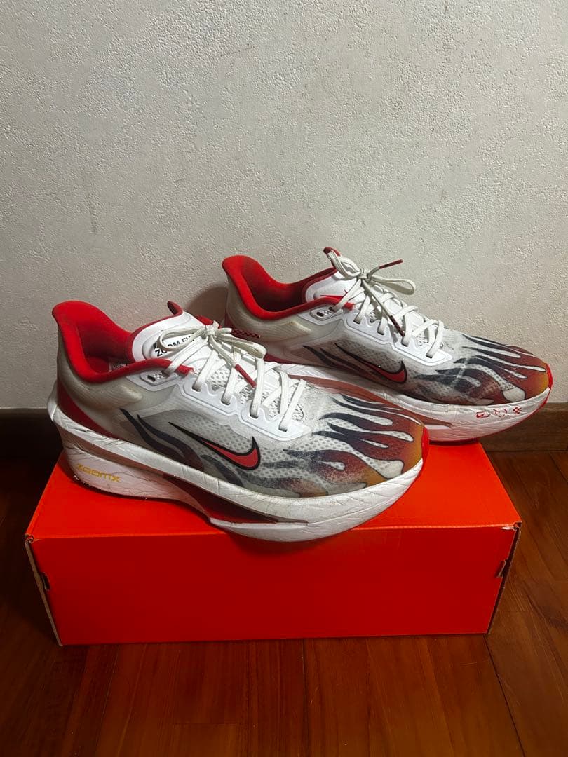 ズームフライ６　NIKE ナイキ