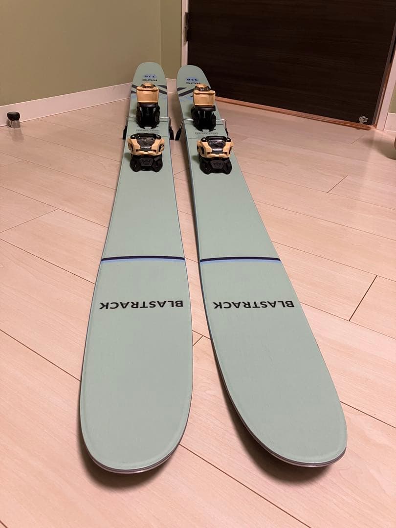お買い得25-26美品 ブラストラック ROC118 176cm+スクワイヤ11