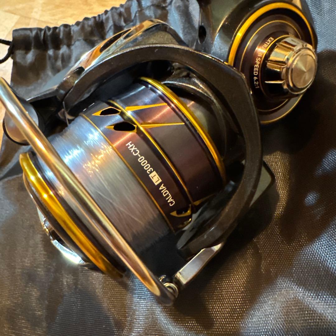 未使用 21CALDIA LT 3000-CXH スピニングリール カルディア