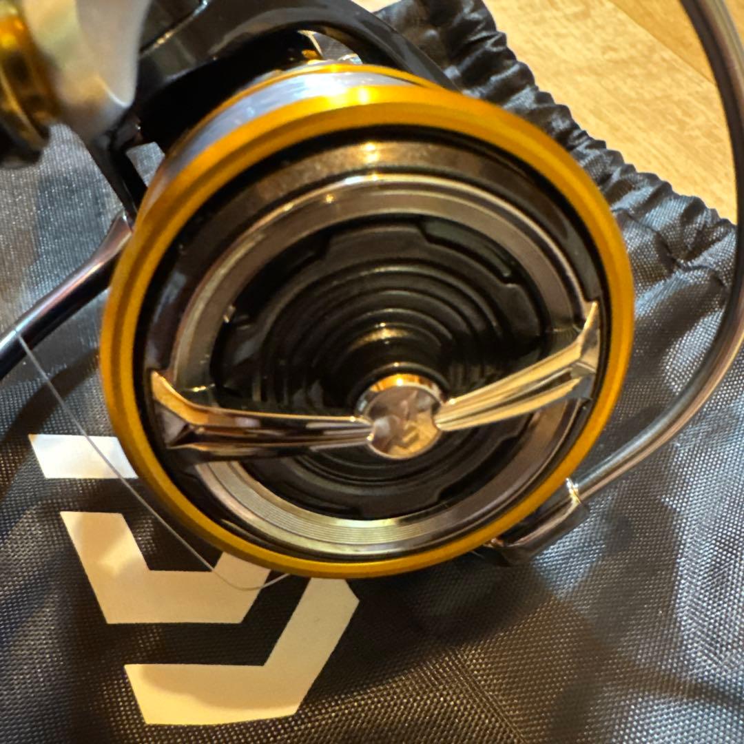 未使用 21CALDIA LT 3000-CXH スピニングリール カルディア