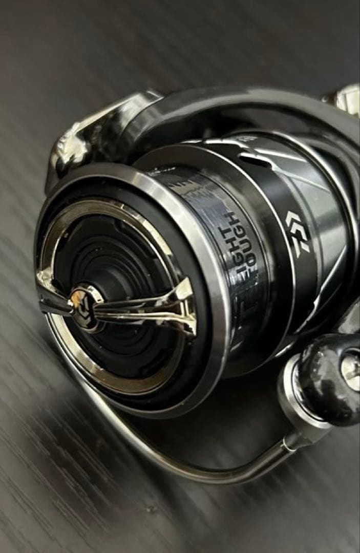 【美品】Daiwa カルディアLT2000S-XH スピニングリール　バス釣り
