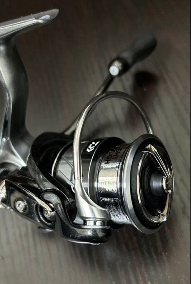 【美品】Daiwa カルディアLT2000S-XH スピニングリール　バス釣り