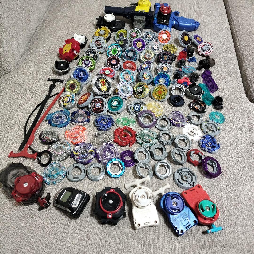 ベイブレード 約100個セット スピンスタンド付き