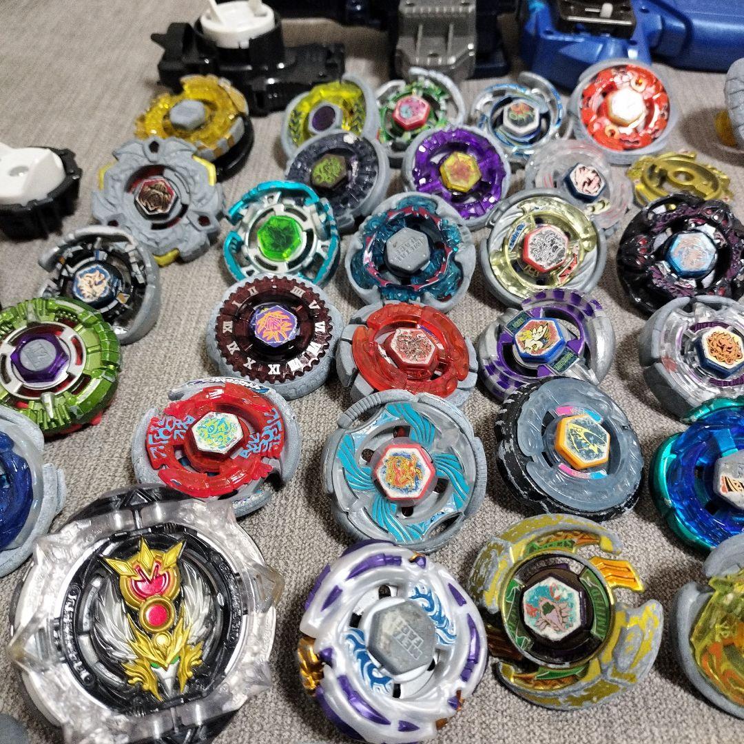 ベイブレード 約100個セット スピンスタンド付き