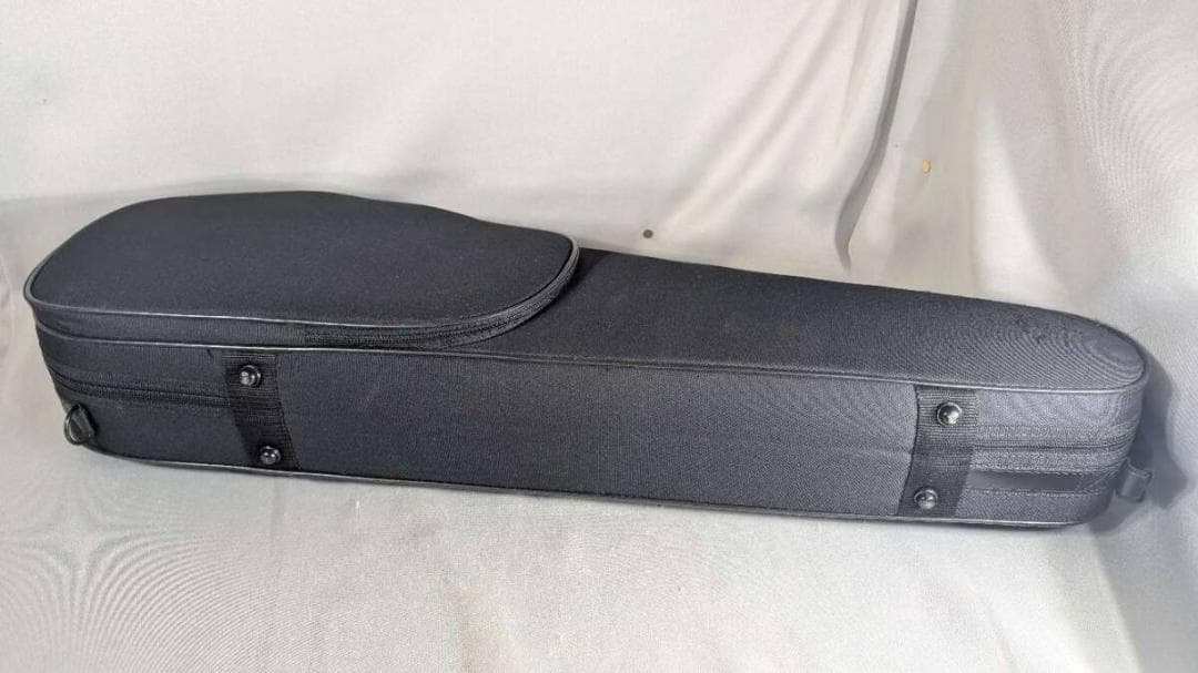 Super Light　バイオリンケース　4/4　軽量　重量1.65kg　57A