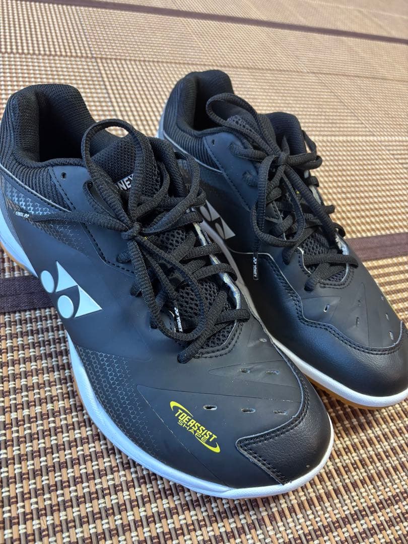 未使用YONEX バドミントンシューズ パワークッション65Z ブラック28cm