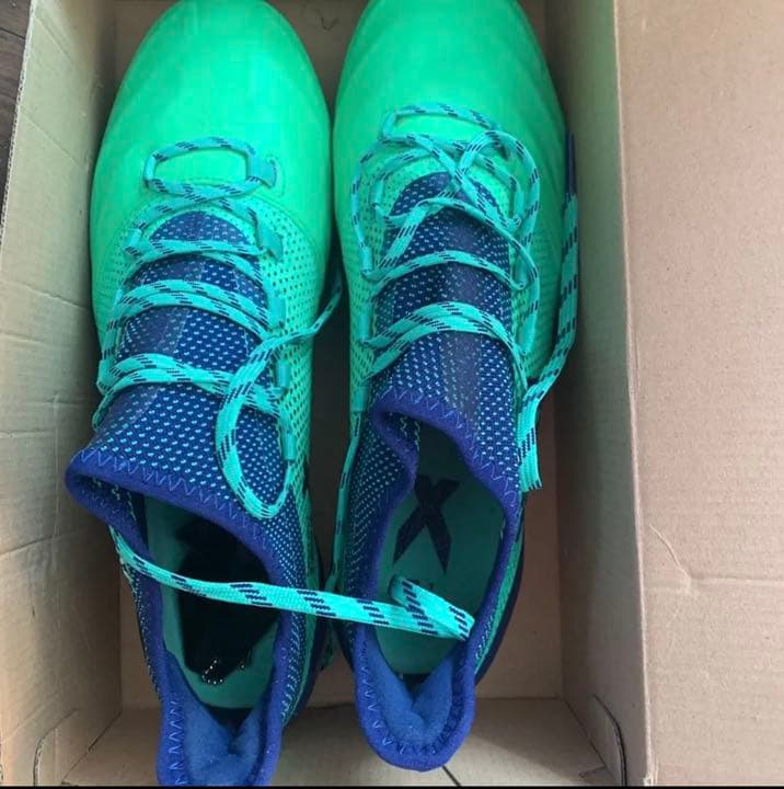 adidasスパイク 緑色X19.1 トップモデル