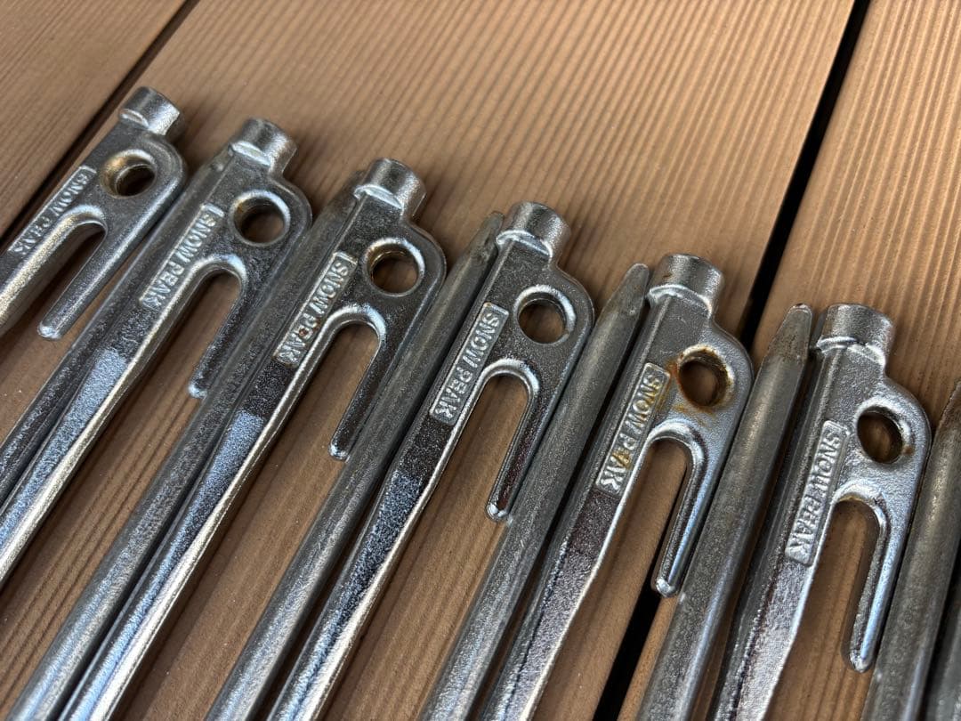 スノーピーク 65周年限定クロームソリッドステーク30 24本セット