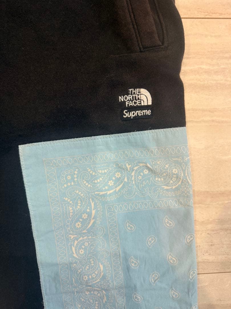 supreme ノースフェイス　セットアップ
