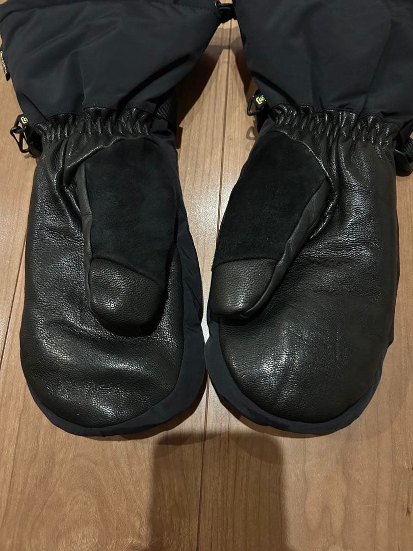 Burton Gore-Tex Deluxe Mitten L ブラック
