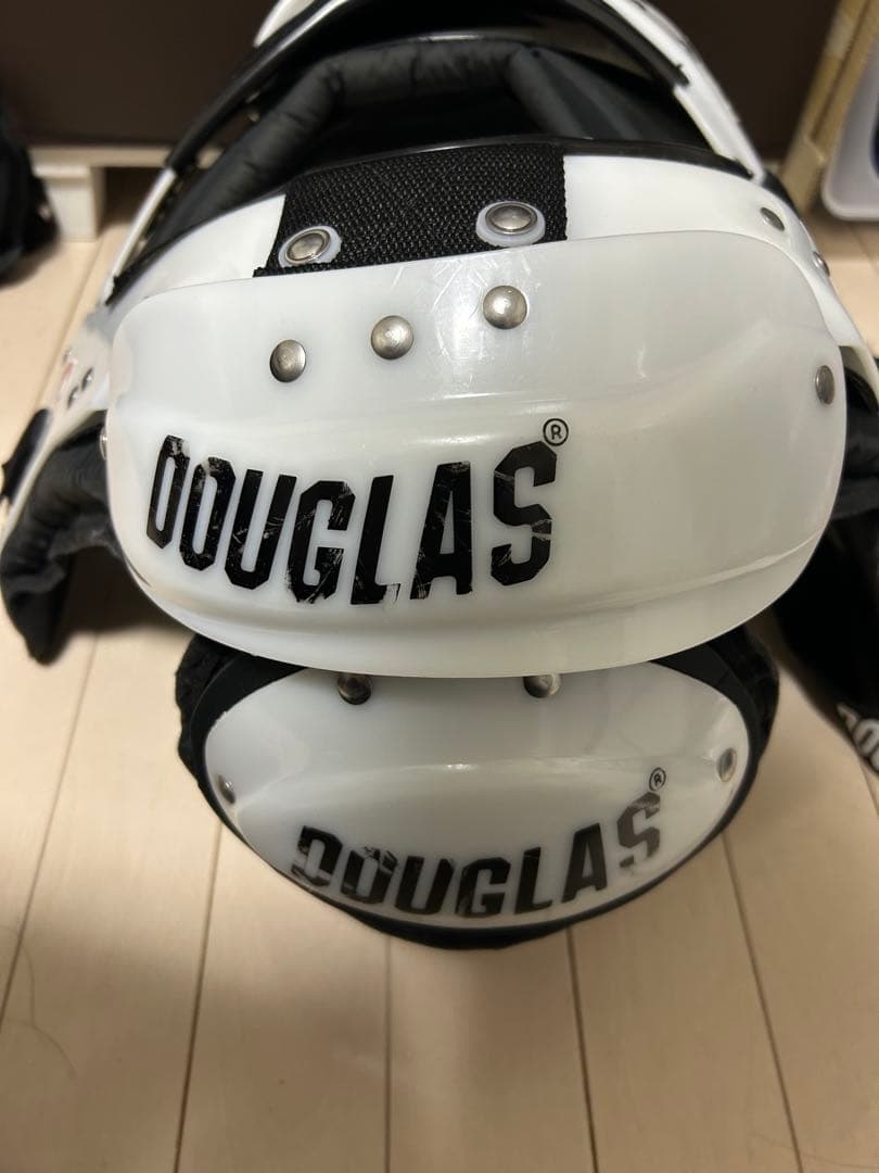 Douglas FF17 S ショルダーパッド 17-18インチ