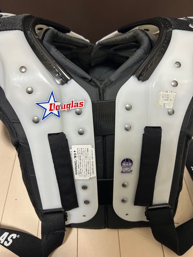 Douglas FF17 S ショルダーパッド 17-18インチ