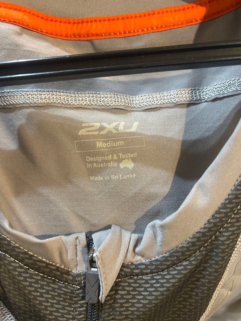 2XU ツータイムズユー グレー トライアスロン　ノースリーブ　ランニングタンク