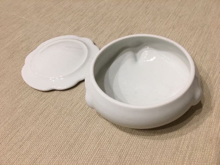 【お値下げ】白磁　ポーセラーツ　お菓子入れ、小物入れ　フランス製