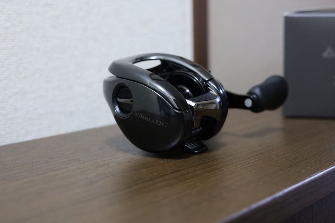 シマノ 23アンタレスDC MD HG 右 美品 淡水のみ ゴリ感なし DC正常