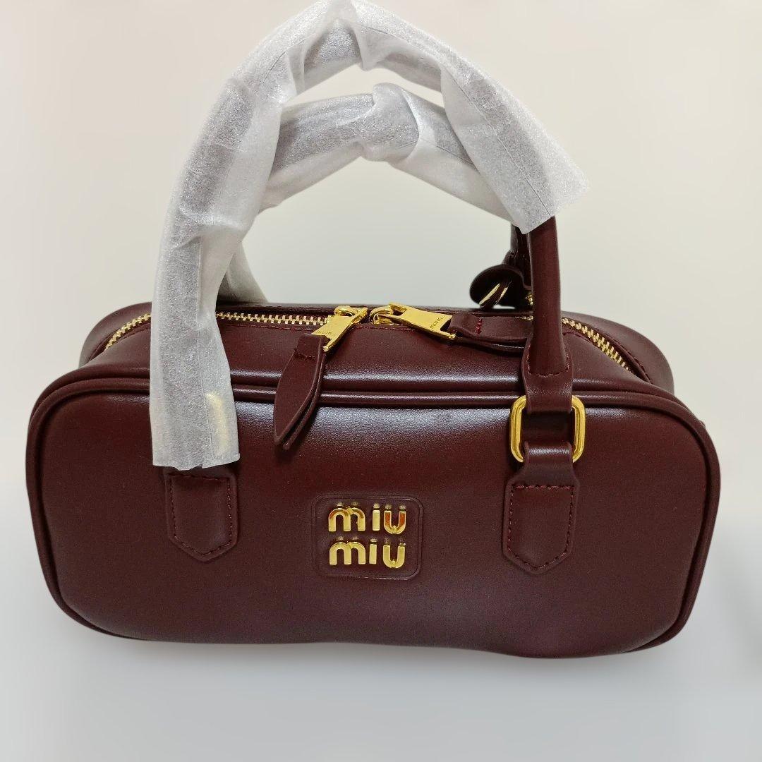 miu miu ミュウミュウ　バッグ　ノベルティ