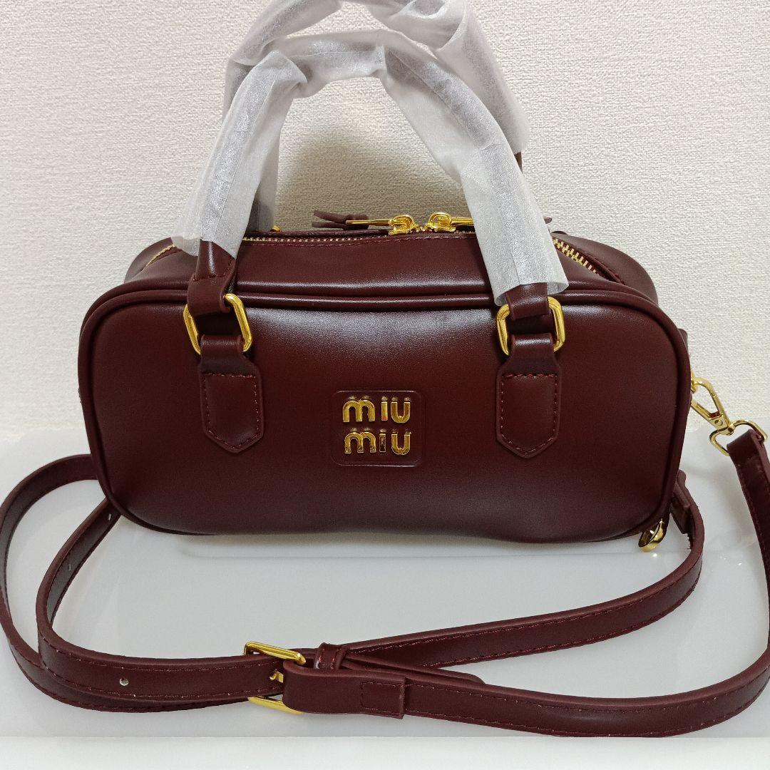 miu miu ミュウミュウ　バッグ　ノベルティ