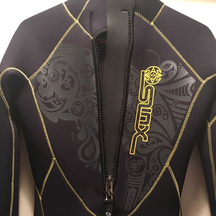 ウエットスーツ 新品