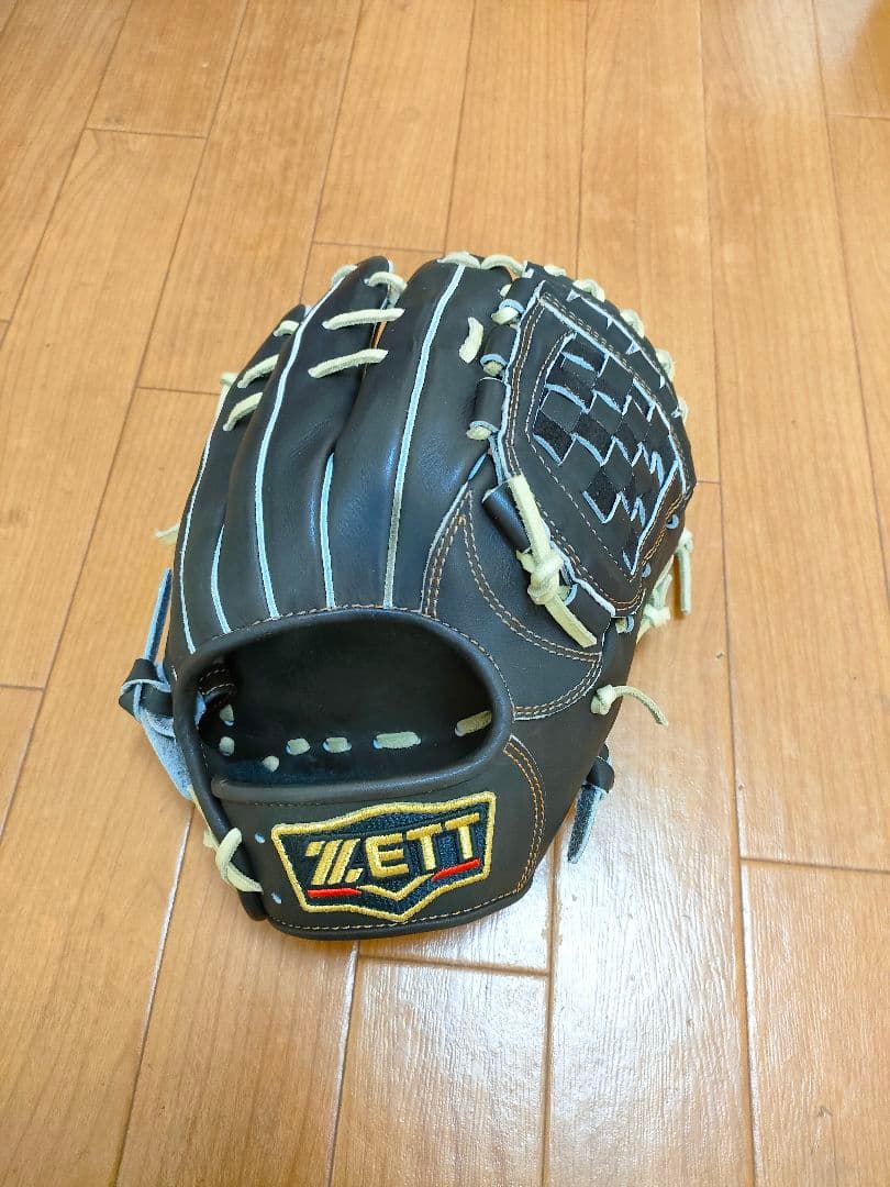 ZETTプロステイタス　軟式用グローブ（源田モデル）