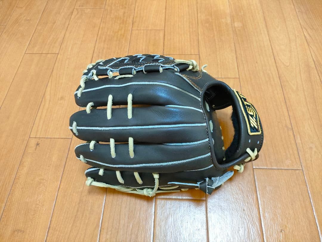 ZETTプロステイタス　軟式用グローブ（源田モデル）