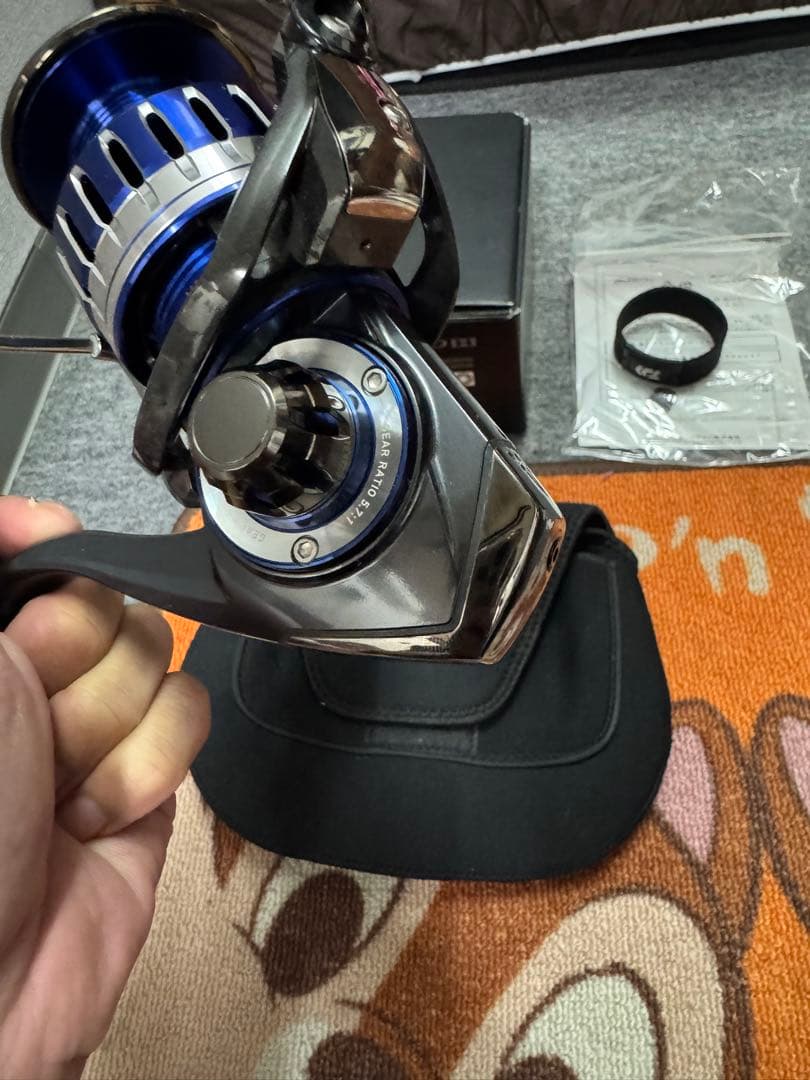 Daiwa 15SALTIGA 4500H スピニングリール