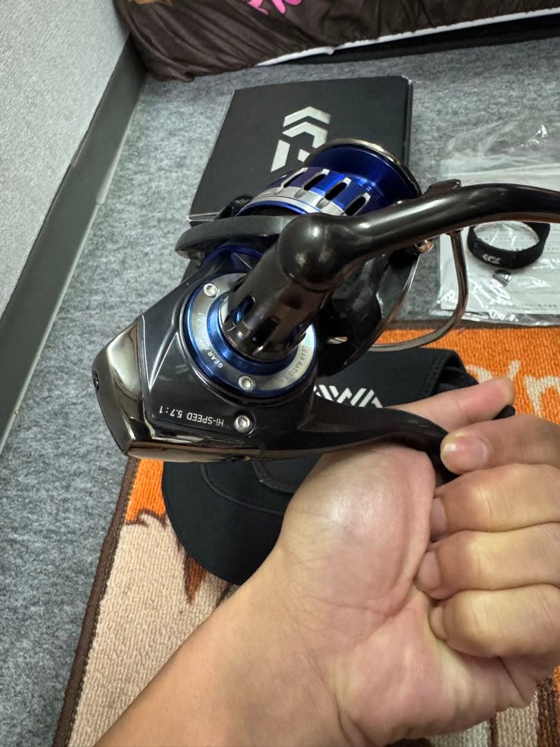 Daiwa 15SALTIGA 4500H スピニングリール