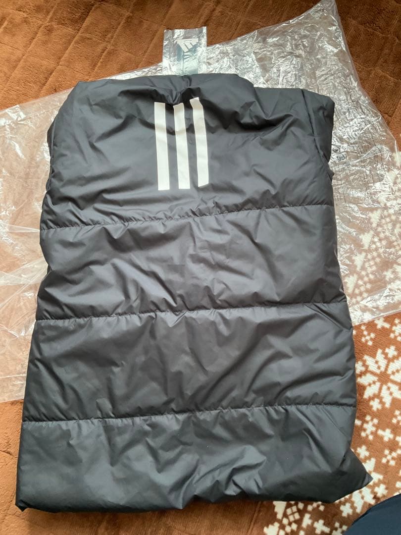 adidas ブラック ベンチコート HG8758 新品