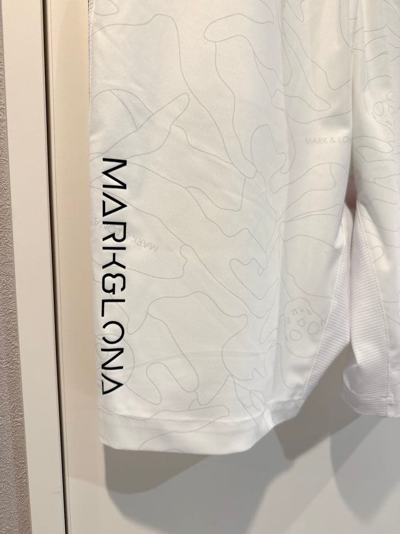 新品 ★ MARK&LONA ショーツ 白 マーク＆ロナ ハーフパンツ