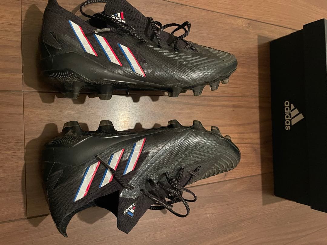 adidas プレデターエッジAG　トップモデル